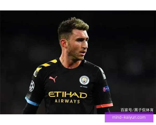 马尔蒂尼技术特点分析：防守稳健与控球能力并重，发挥稳定引人关注。